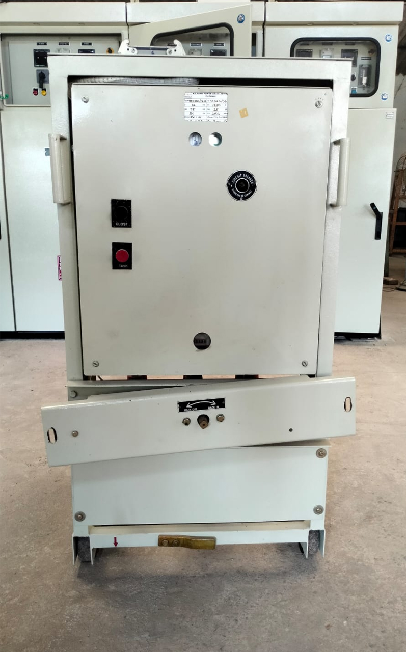 11 Kv 630A trolley Mounted Vacuum Circuit Breaker2